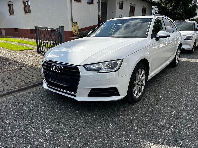 Weiß Gebraucht 2017 Audi A4 Design Kombi | 13.500 € (Superpreis) - Bild 1/4