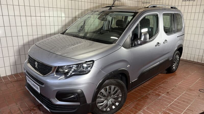 Artense silber metallic Gebraucht 2020 Peugeot Rifter Allure Van / Kleinbus | 16.980 € (Superpreis) - Bild 1/4