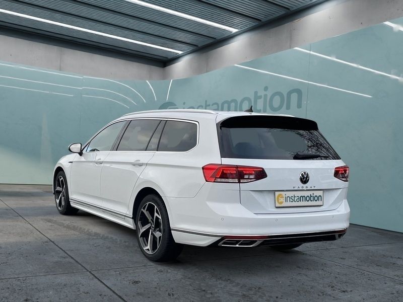 Gebraucht VW Passat R-line Plus 150 PS (110 kW) 2024 Weiß Kombi