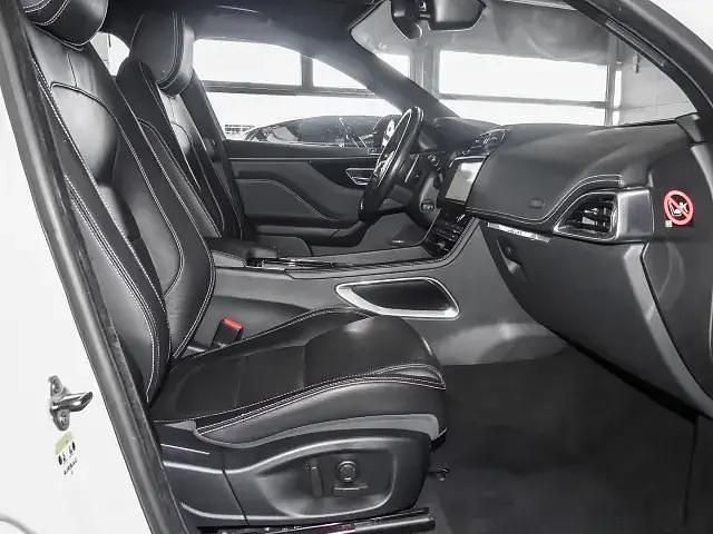Gebraucht Jaguar F-Pace R-Sport 300 PS (220 kW) 2018 Weiß SUV