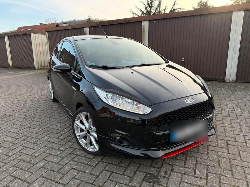 Gebraucht Ford Fiesta ST 125 PS (91 kW) 2014 Schwarz Kleinwagen