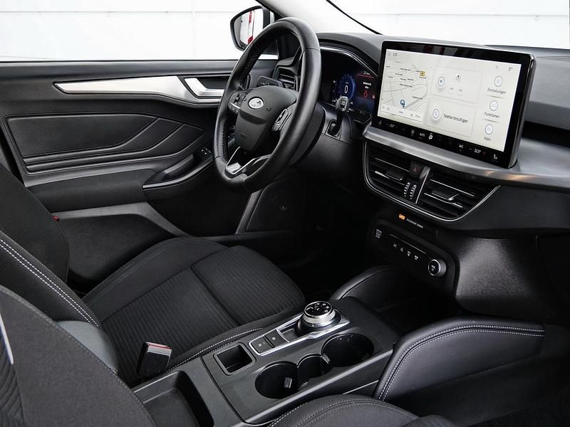 Gebraucht Ford Focus Titanium X 116 PS (85 kW) 2023 Silber Kombi