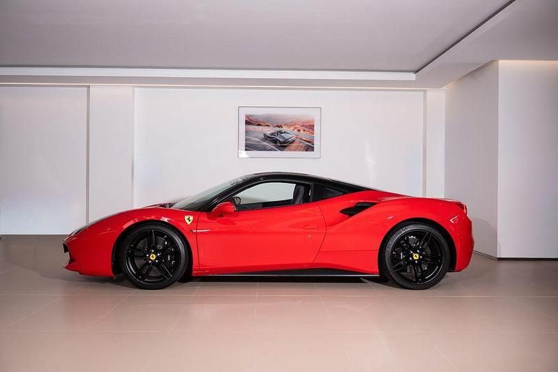 Gebraucht Ferrari 488 829 PS (609 kW) 2016 Schwarz