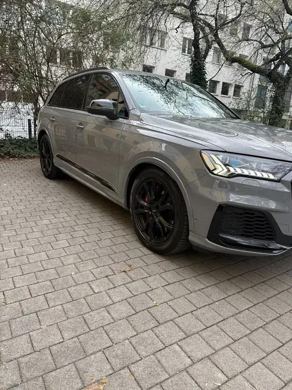 Gebraucht Audi SQ7 Competition 507 PS (372 kW) 2023 Grau SUV