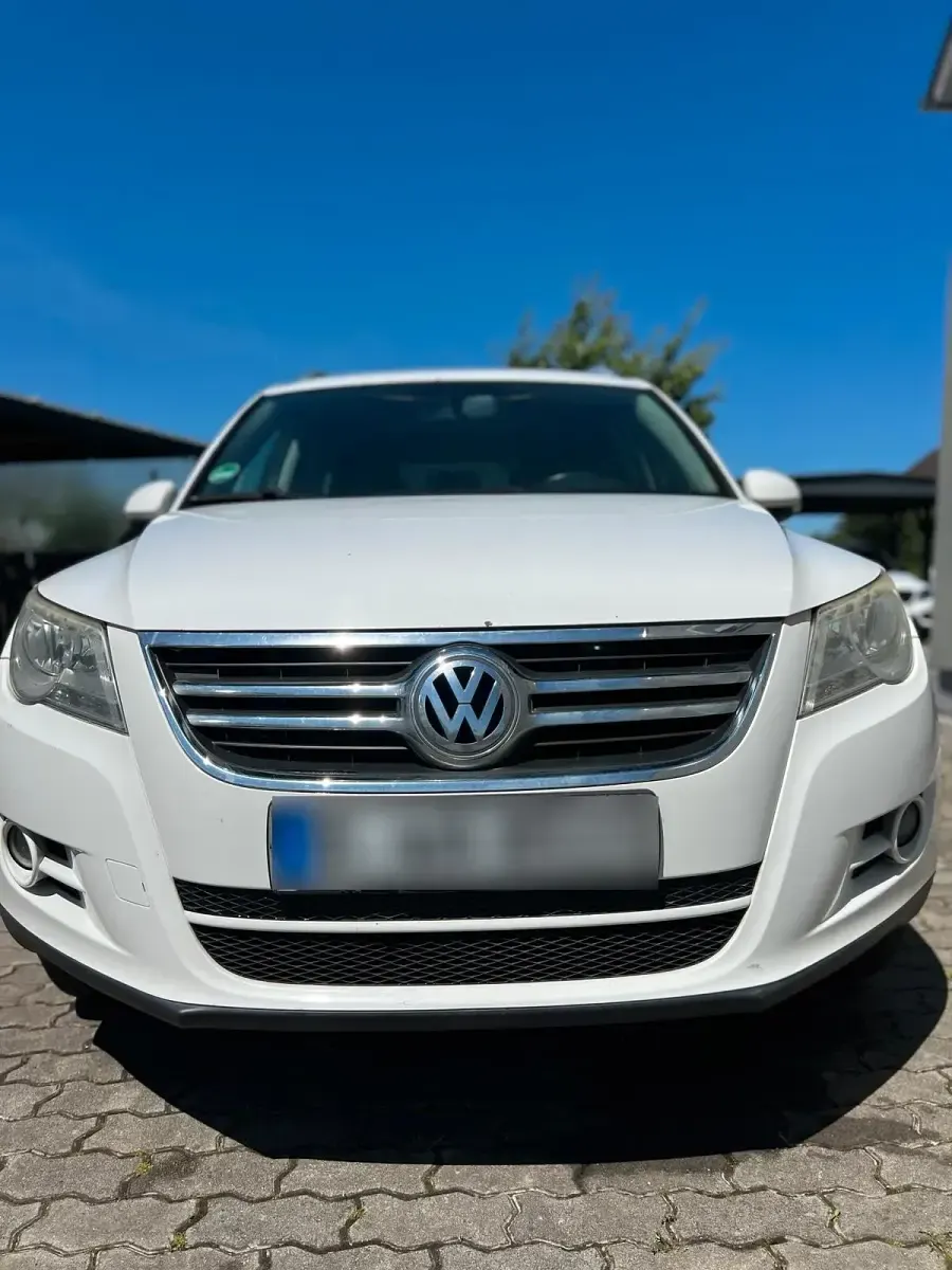 Gebraucht VW Tiguan 140 PS (102 kW) 2008 Weiß SUV