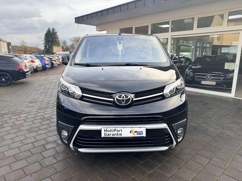 Gebraucht Toyota Proace Verso 177 PS (130 kW) 2017 Schwarz Van / Kleinbus