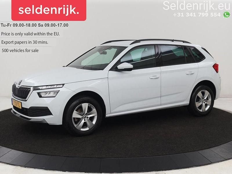 Weiß Gebraucht 2023 Skoda Kamiq Sport SUV | 16.700 € - Bild 1/4