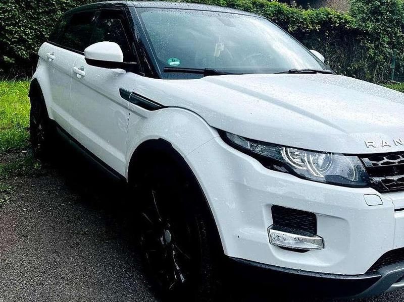 Weiß Gebraucht 2015 Land Rover Range Rover evoque SE Dynamic SUV | 13.400 € (Fairer Preis) - Bild 1/4