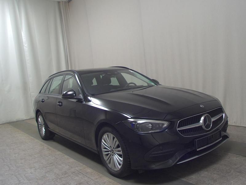 Gebraucht Mercedes C220 220 PS (161 kW) 2023 Schwarz Limousine