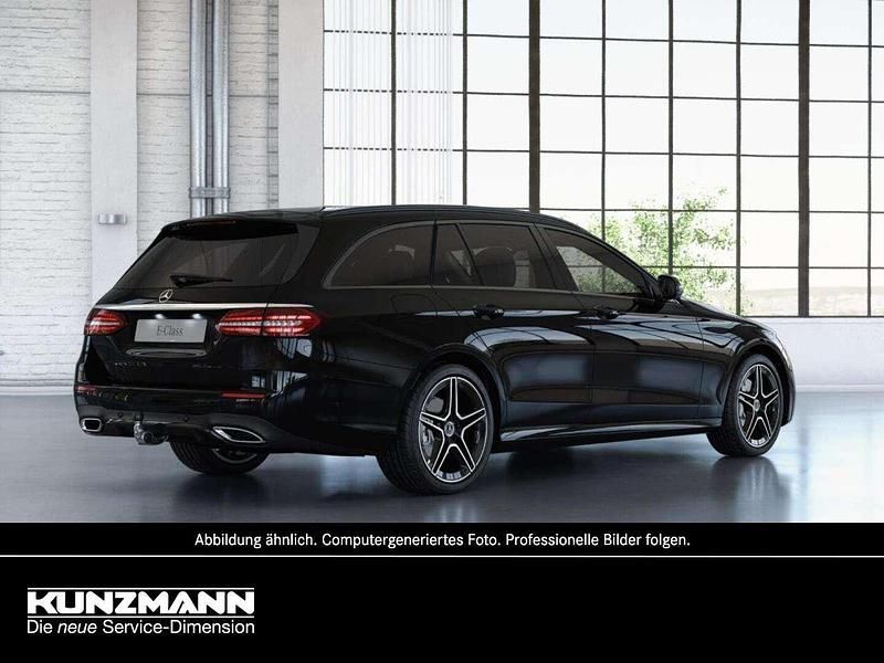 Gebraucht Mercedes E300 AMG 265 PS (194 kW) 2022 Unilack schwarz Kombi
