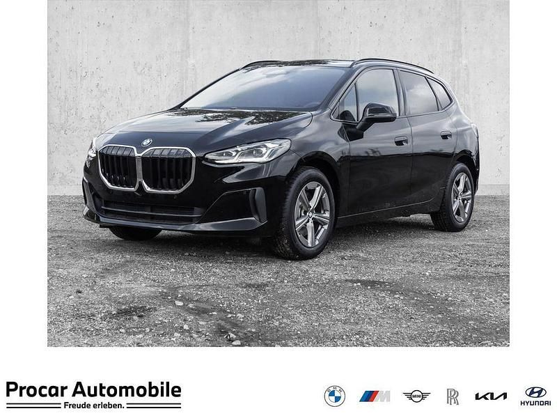 Schwarz uni Neu 2025 BMW 223 Active Tourer Van / Kleinbus | 45.870 € (Superpreis) - Bild 1/4