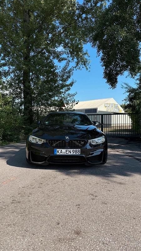 Schwarz Gebraucht 2015 BMW M4 Coupé | 41.500 € (Fairer Preis) - Bild 1/4