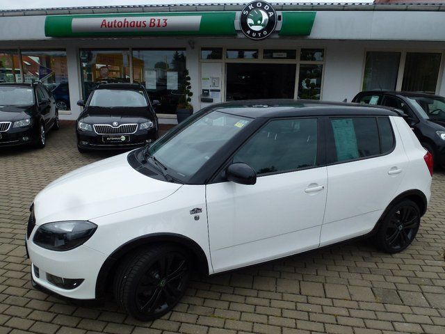 Weiß Gebraucht 2013 Skoda Fabia Monte Carlo Limousine | 12.790 € - Bild 1/4