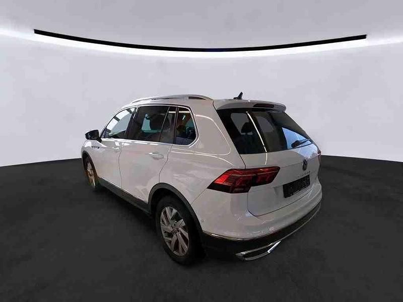 Gebraucht VW Tiguan Elegance 150 PS (110 kW) 2022 Weiß SUV
