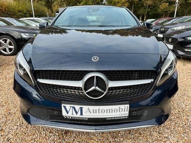 Gebraucht Mercedes A220 177 PS (130 kW) 2017 Blau Limousine