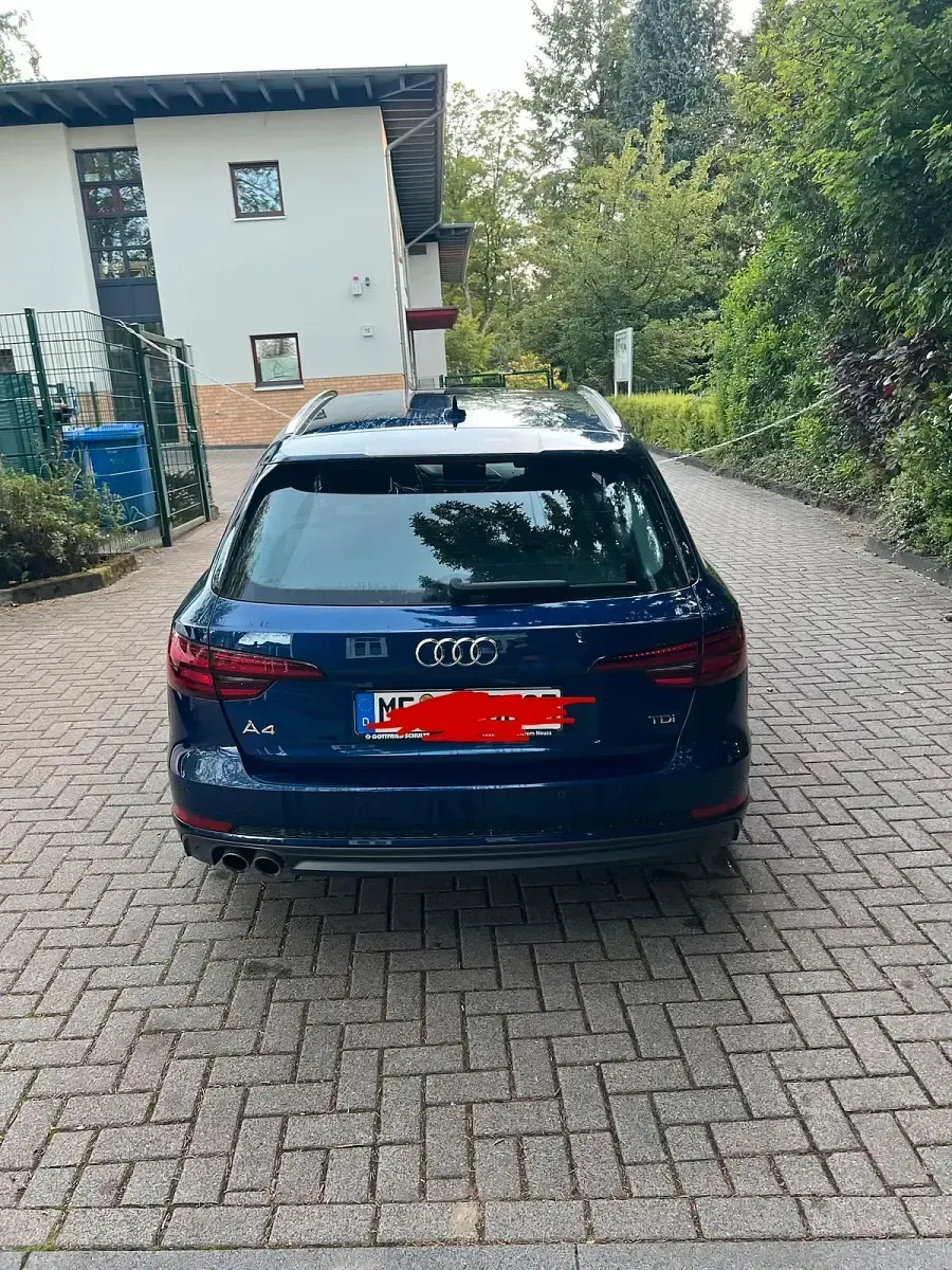 Gebraucht Audi A4 S-Line 190 PS (139 kW) 2018 Blau Kombi