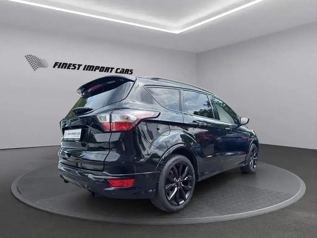 Gebraucht Ford Kuga ST-Line 150 PS (110 kW) 2017 Schwarz SUV