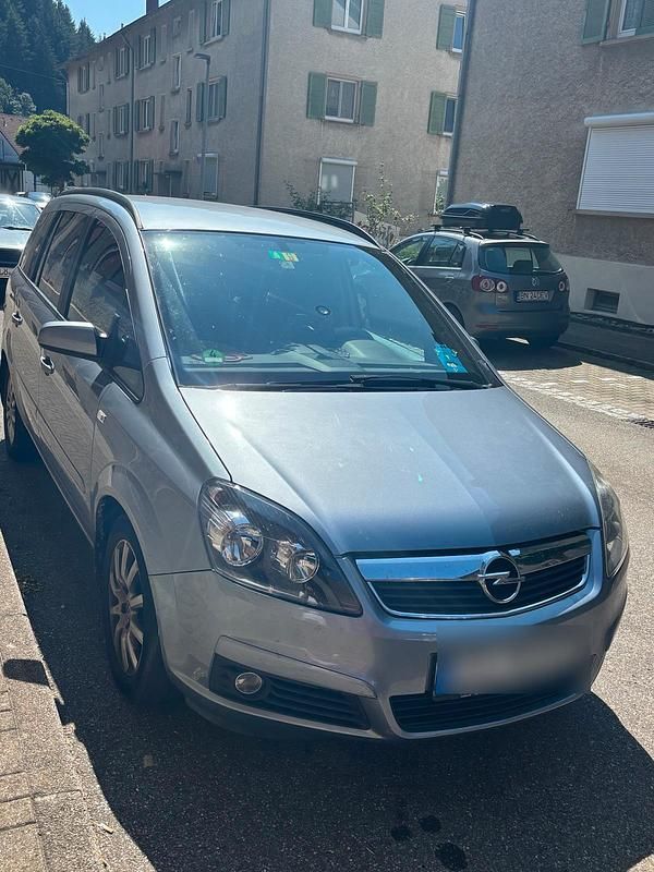Grau Gebraucht 2006 Opel Zafira Van / Kleinbus | 3.800 € (Fairer Preis) - Bild 1/4