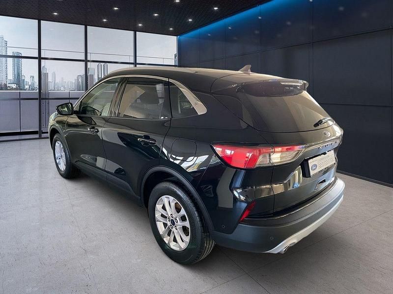 Gebraucht Ford Kuga Titanium 150 PS (110 kW) 2022 Obsidianschwarz SUV