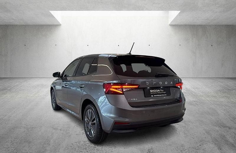 Gebraucht Skoda Fabia Tour 95 PS (69 kW) 2025 Grau Limousine