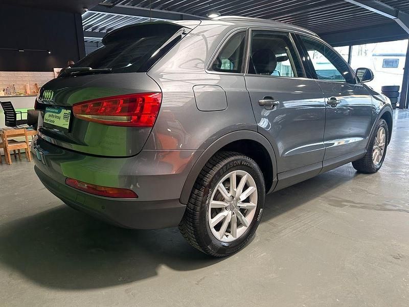 Gebraucht Audi Q3 Basis 170 PS (125 kW) 2012 Grau SUV