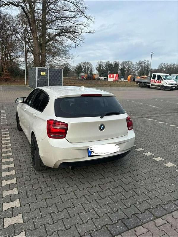 Gebraucht BMW 116 136 PS (100 kW) 2012 Weiß Kleinwagen