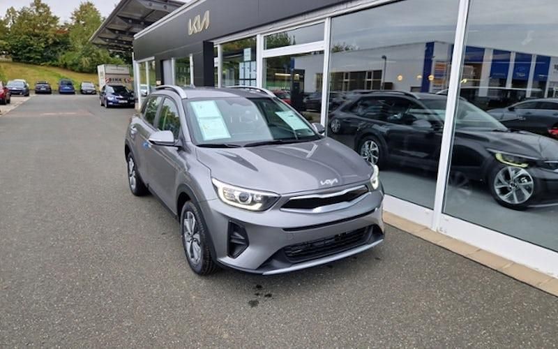 Neu Kia Stonic Vision 100 PS (73 kW) 2025 Schwarz SUV