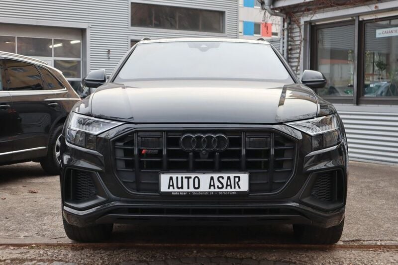 Gebraucht Audi SQ8 Advanced 507 PS (372 kW) 2021 Orcaschwarz metallic SUV
