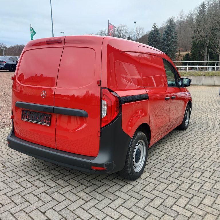 Gebraucht Mercedes Citan 112 116 PS (85 kW) 2022 Rot Limousine