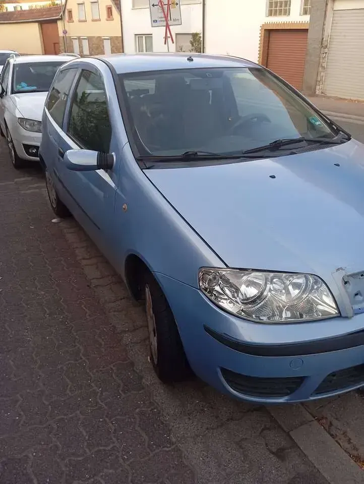 Gebraucht Fiat Punto 60 PS (44 kW) 2006 Blau Kleinwagen