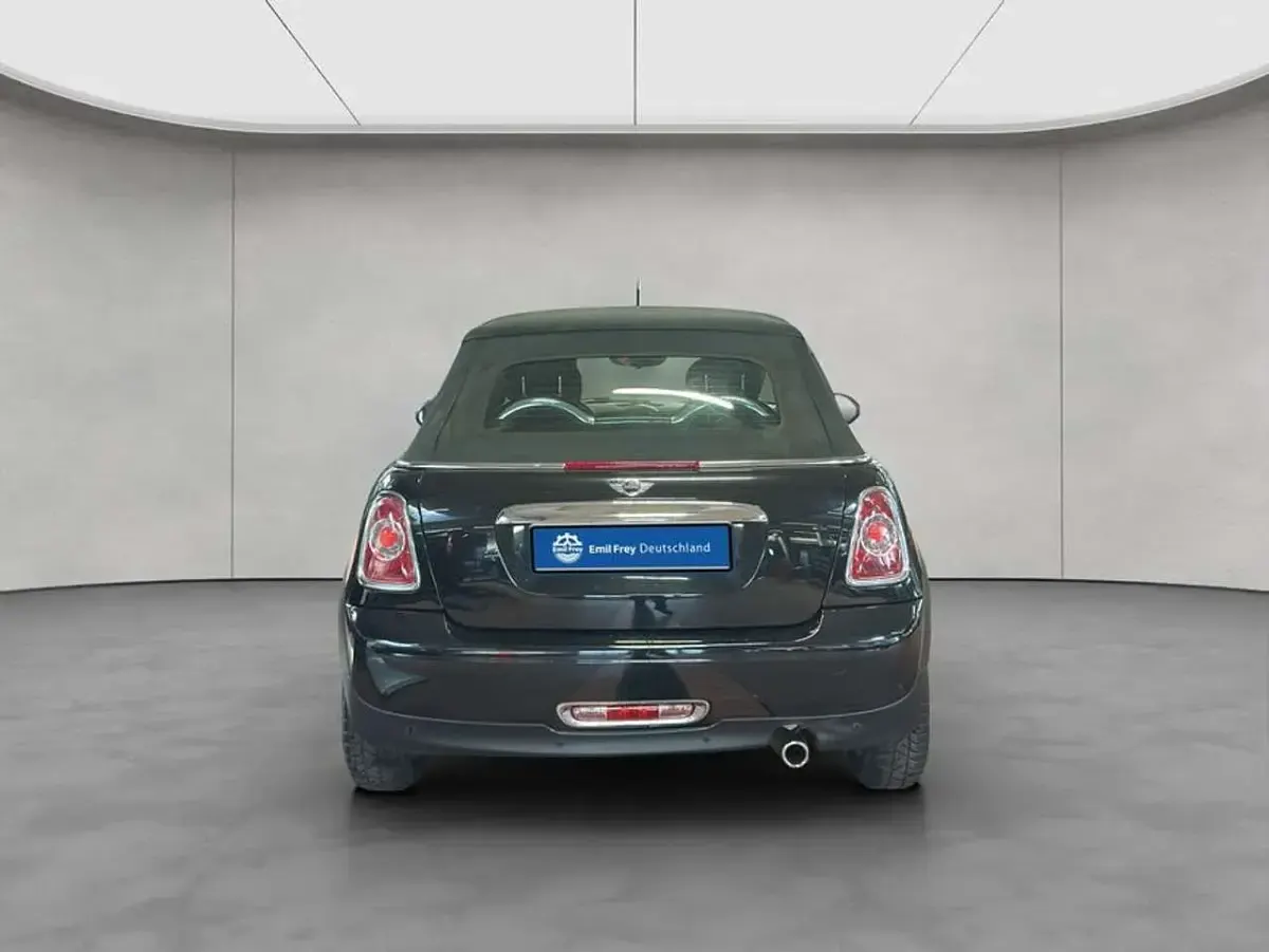 Gebraucht Mini One Cabriolet Pepper 98 PS (72 kW) 2015 Schwarz Cabrio