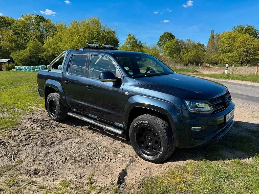Używany VW Amarok 258 KM (189 kW) 2019 Niebieski Pickup