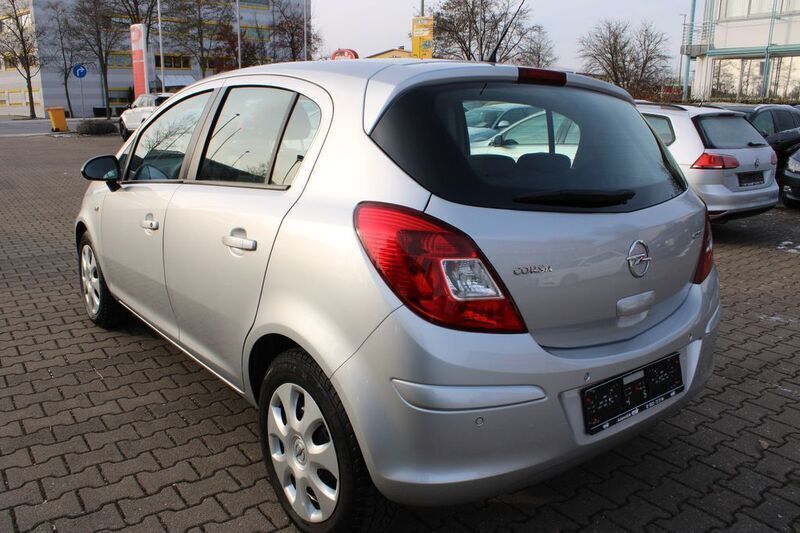 Gebraucht Opel Corsa Edition 75 PS (55 kW) 2015 Silber Kleinwagen