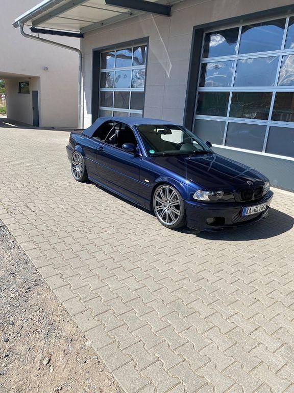 Gebraucht BMW 330 Cabriolet Shadowline 231 PS (169 kW) 2002 Blau Cabrio
