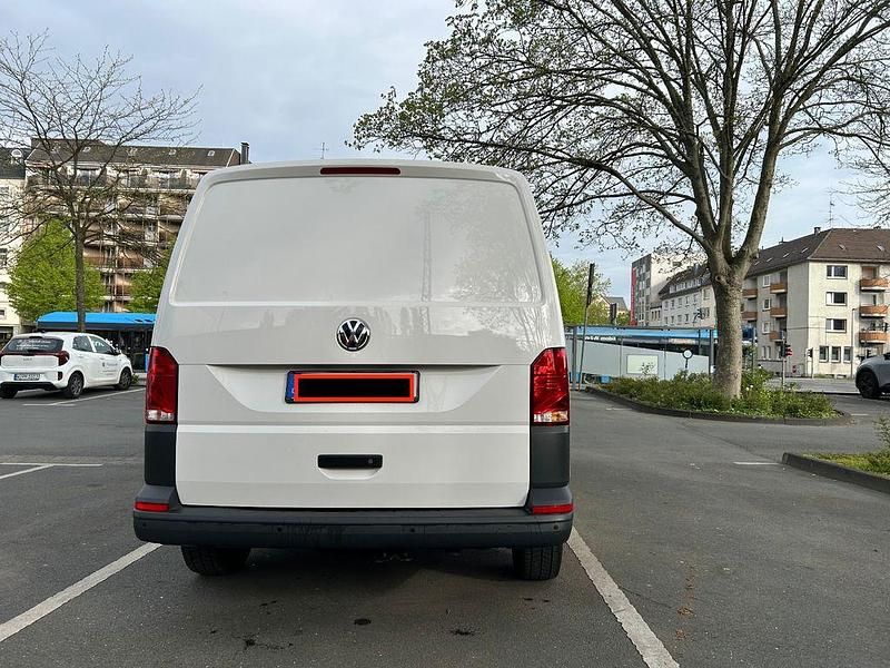 Second-hand VW Transporter 110 CP (80 kW) 2021 Alb Van