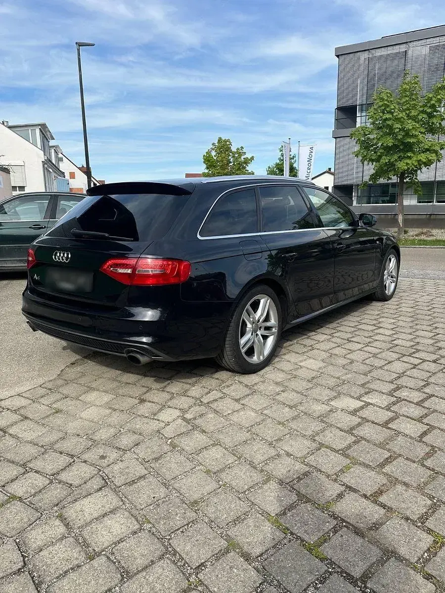 Gebraucht Audi A4 S-Line 211 PS (155 kW) 2012 Schwarz Kombi