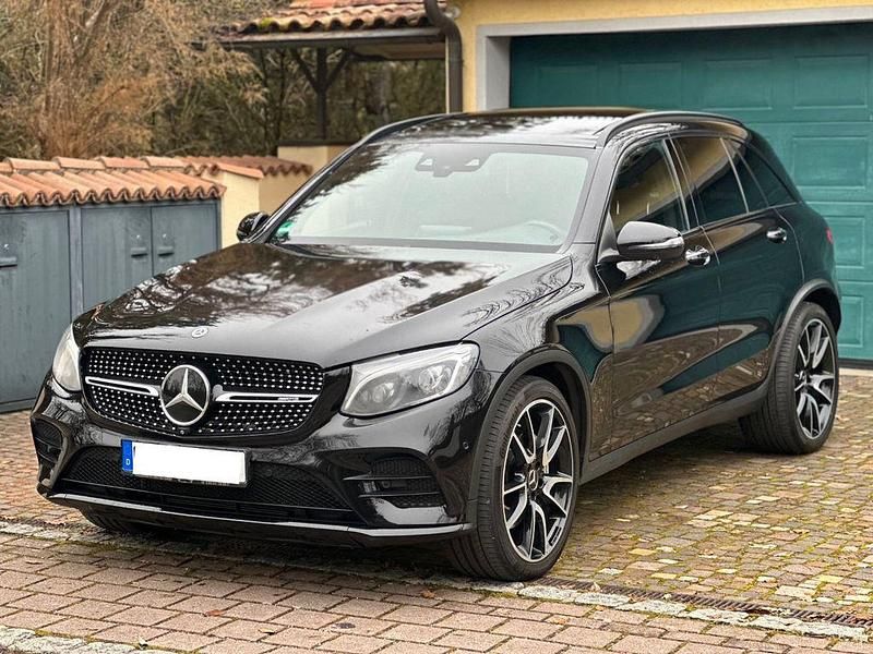 Schwarz Gebraucht 2017 Mercedes GLC43 AMG AMG SUV | 29.500 € (Superpreis) - Bild 1/4