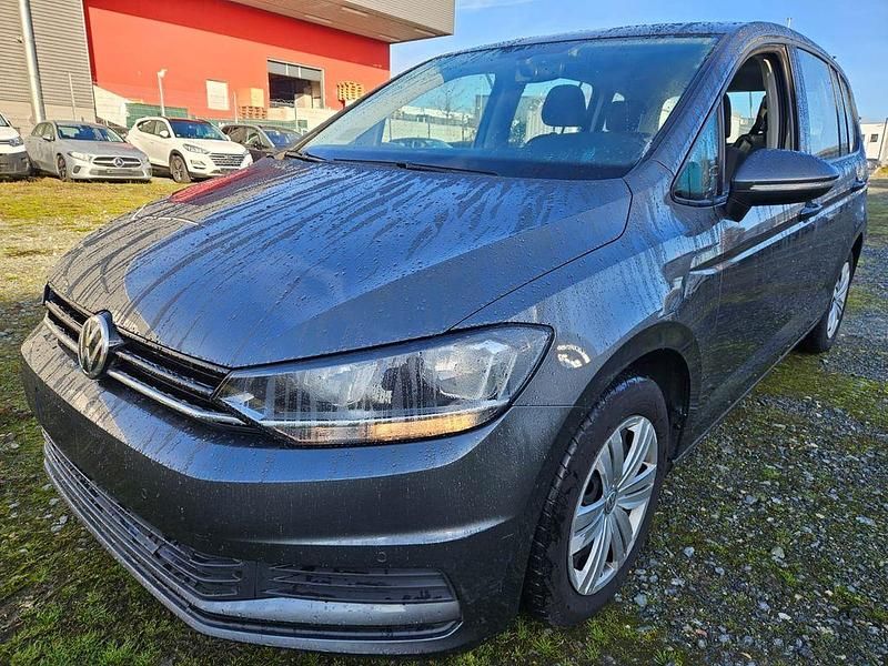 Grau Gebraucht 2020 VW Touran Van / Kleinbus | 12.558 € (Superpreis) - Bild 1/4
