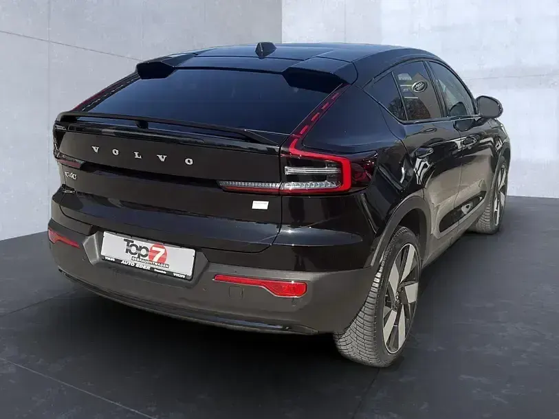 Używany Volvo C40 Plus 169 kW (231 KM) 2023 Czarny SUV