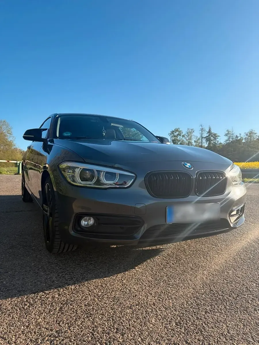 Gebraucht BMW 118 M Sport 136 PS (100 kW) 2016 Grau Kleinwagen