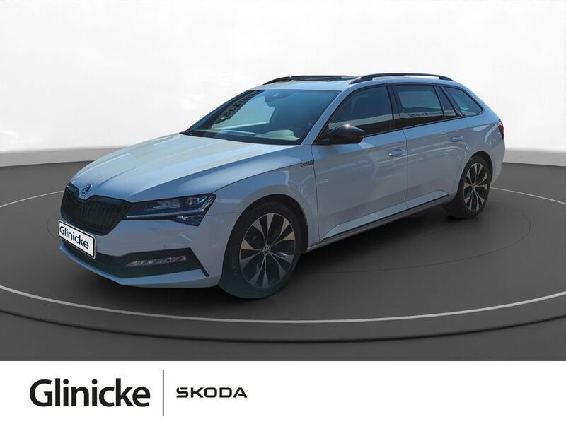 Moonweißmetallic Gebraucht 2022 Skoda Superb SportLine Kombi | 34.880 € (Etwas zu teuer) - Bild 1/4