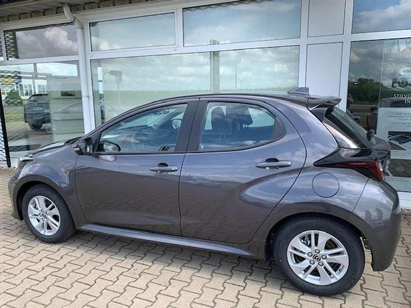 Neu Mazda 2 Center-Line 92 PS (67 kW) 2025 Lead grey Limousine
