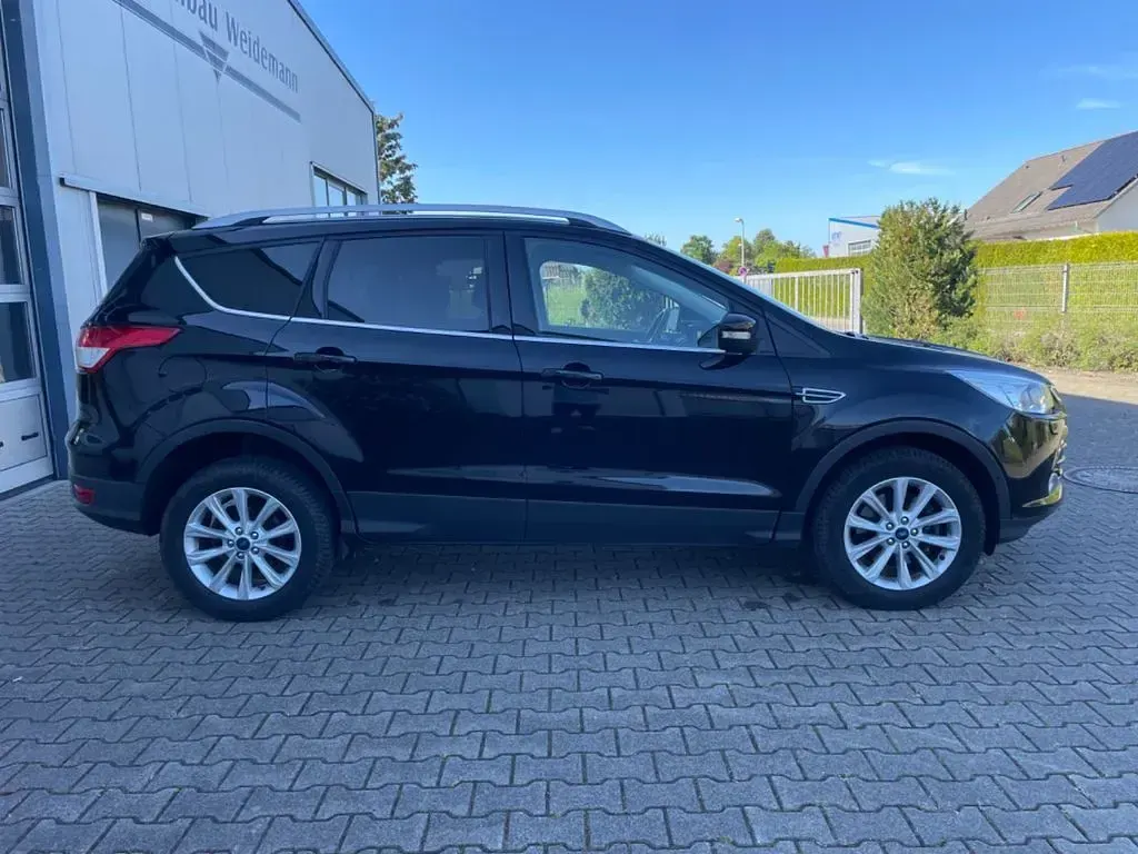 Gebraucht Ford Kuga Titanium 179 PS (131 kW) 2016 Schwarz SUV