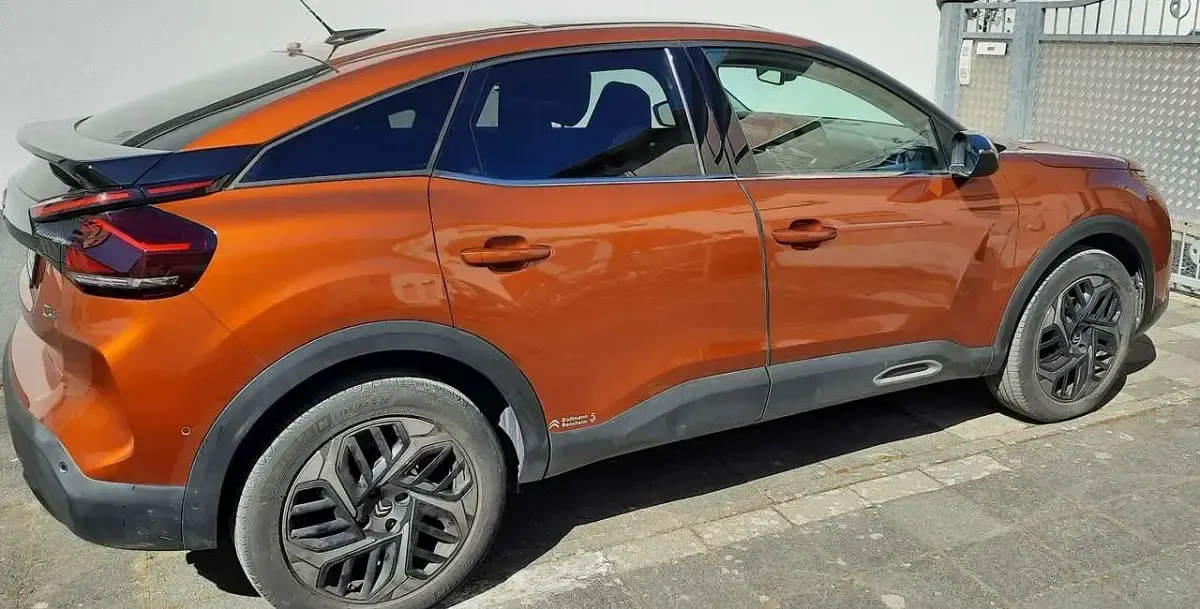 Used Citroën C4 Shine 131 HP (96 kW) 2021 Orange Hatchback
