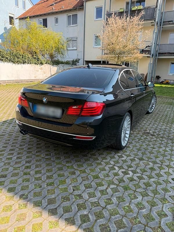 Gebraucht BMW 528 245 PS (180 kW) 2013 Schwarz Limousine