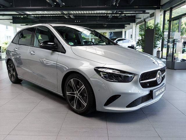 Silber Gebraucht 2025 Mercedes B200 Progressive Van / Kleinbus | 39.980 € - Bild 1/4