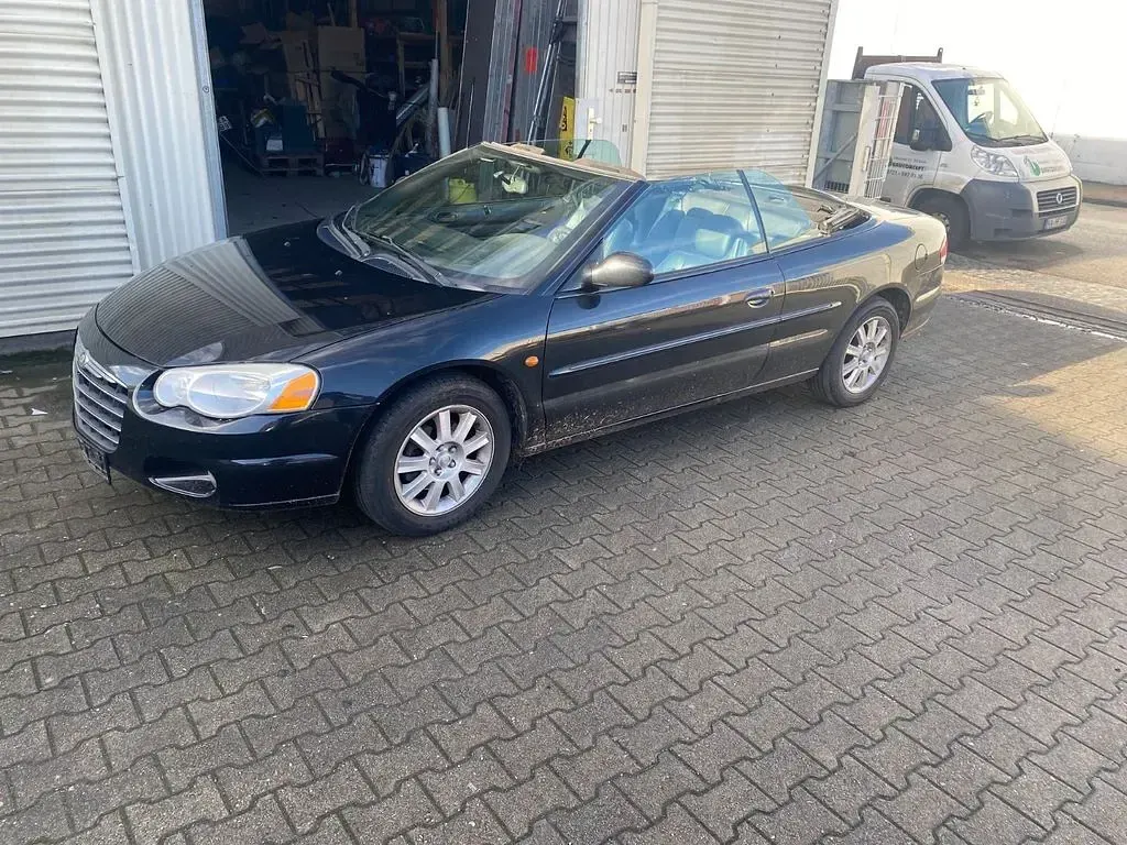 Gebraucht Chrysler Sebring Cabriolet Limited 203 PS (149 kW) 2007 Schwarz Cabrio