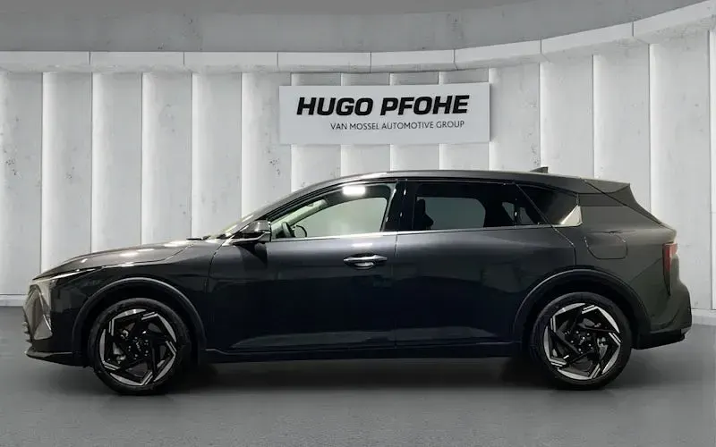 Neu Kia Ceed Spirit 150 PS (110 kW) 2026 Grau Kleinwagen