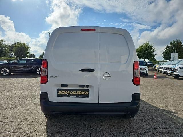 Neu Opel Combo Basis 102 PS (75 kW) 2025 Weiß Van