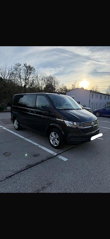 Second-hand VW Multivan Comfortline 199 CP (146 kW) 2020 Negru Monovolum
